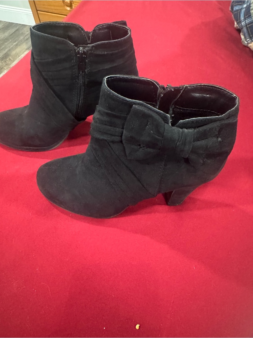 Rampage Women's Black Suede Bow Ankle Booties 6.5